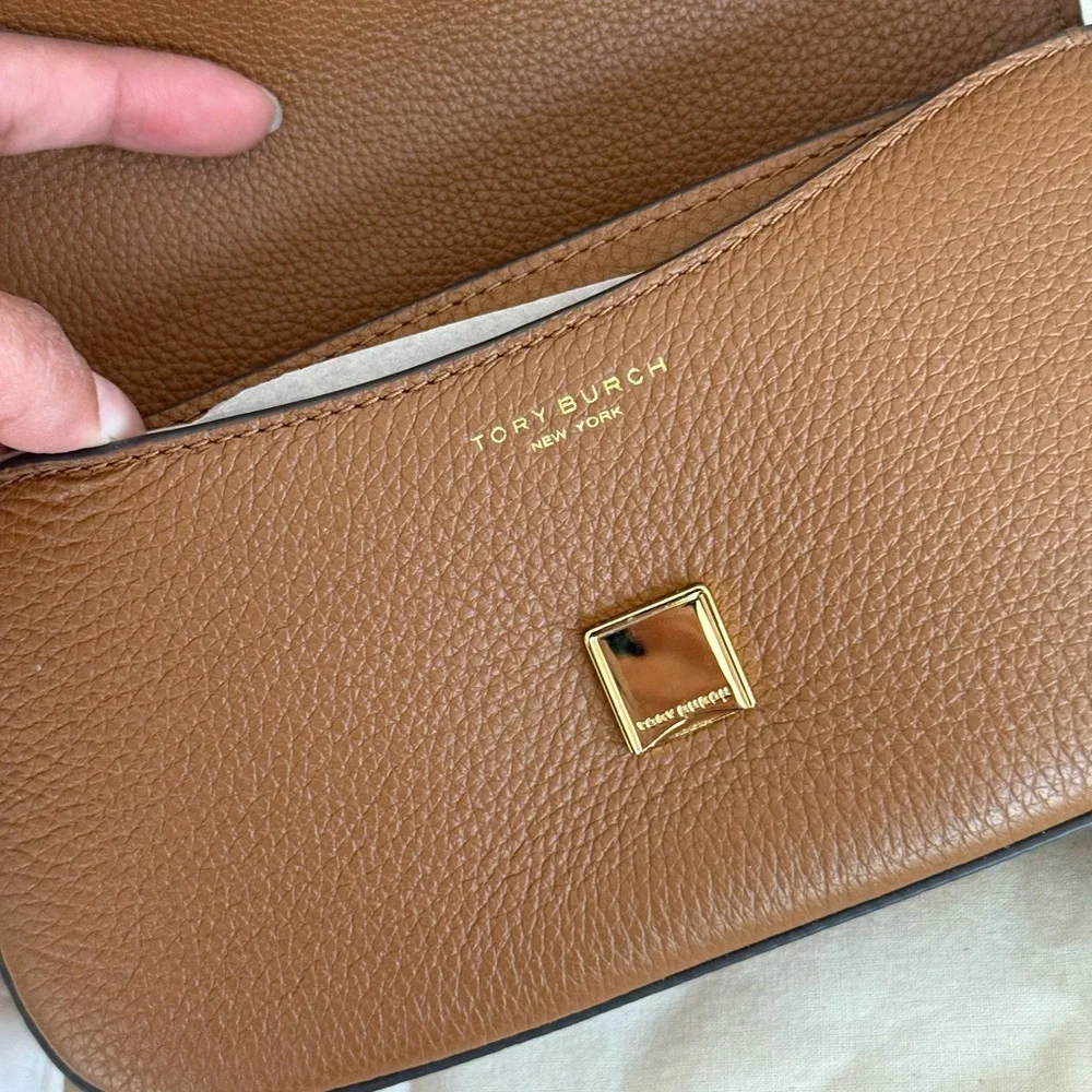 Tory Burch BRITTEN CONVERTIBLE CROSSBODY Leather Shoulder in moose color
